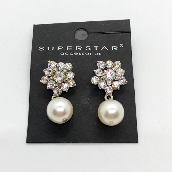 Rhinestones and resin pearl earrings - Picture 1 of 2